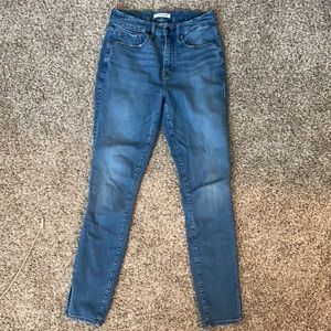 Good American high rise jeans 🦅